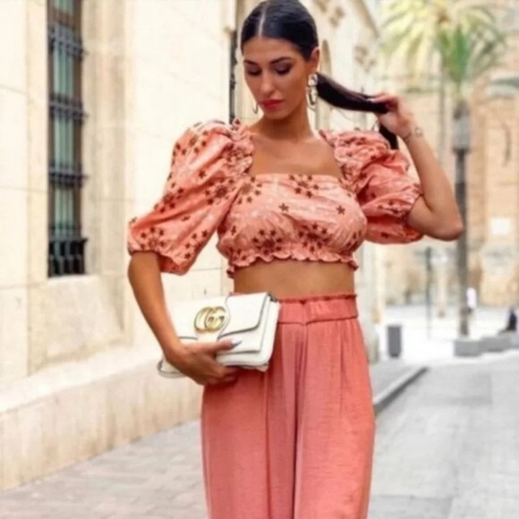 Zara Embroidered Voluminous Puff Sleeve Cropped Top - Picture 9 of 12